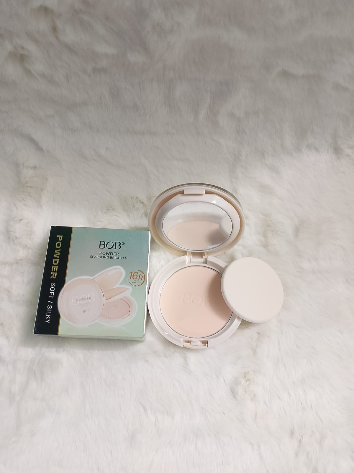 "BOB Powder Sparkling Brighten – Lightweight, Oil-Control Face Powder for Instant Glow & Radiance, Long-Lasting Matte Finish, Pore-Blurring Formula for Flawless Skin."